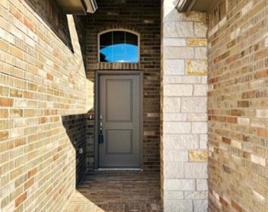 2516 Bellatrix Drive - Photo Thumbnail 20