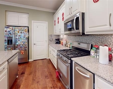 635 Matthew Place - Photo Thumbnail 5