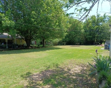 8335 Horseshoe Drive - Photo Thumbnail 16