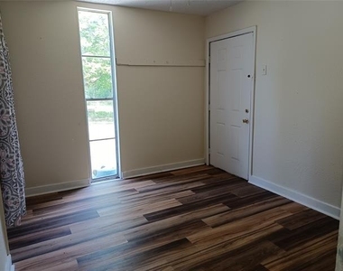 8335 Horseshoe Drive - Photo Thumbnail 14