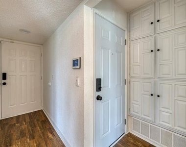 1700 Willow Vale Drive - Photo Thumbnail 4