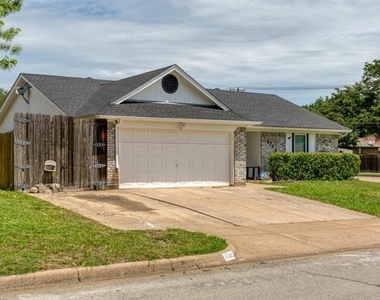 1700 Willow Vale Drive - Photo Thumbnail 2