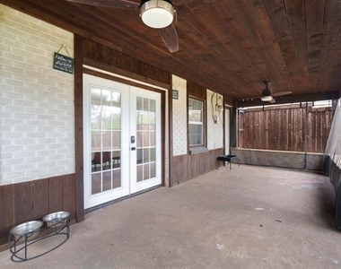 1614 Seevers Avenue - Photo Thumbnail 16