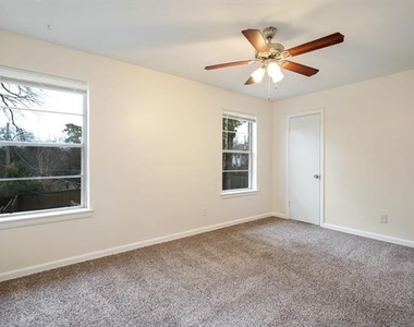 1614 Seevers Avenue - Photo Thumbnail 8