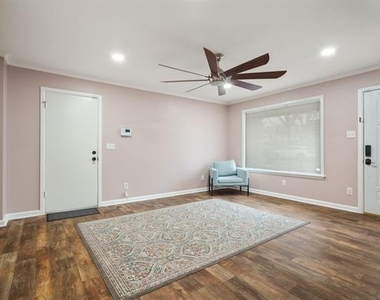 1614 Seevers Avenue - Photo Thumbnail 7