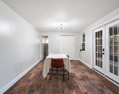 1614 Seevers Avenue - Photo Thumbnail 4