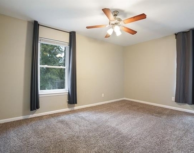 1614 Seevers Avenue - Photo Thumbnail 11