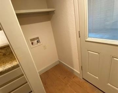 10151 Camelot Drive - Photo Thumbnail 15