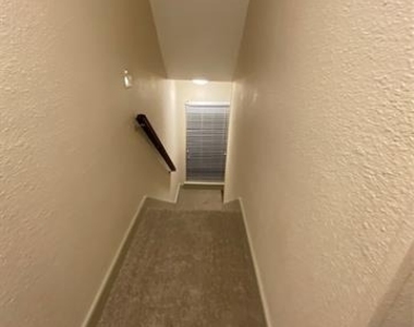 10151 Camelot Drive - Photo Thumbnail 12