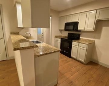 10151 Camelot Drive - Photo Thumbnail 1