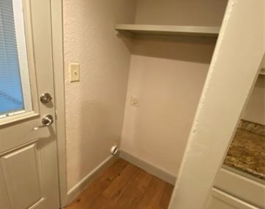 10151 Camelot Drive - Photo Thumbnail 14