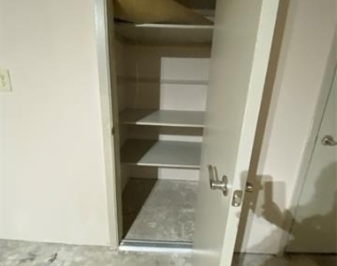 10151 Camelot Drive - Photo Thumbnail 17