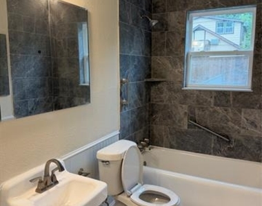 522 Cameron Avenue - Photo Thumbnail 4