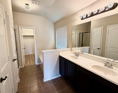1106 Ellis Road - Photo Thumbnail 10