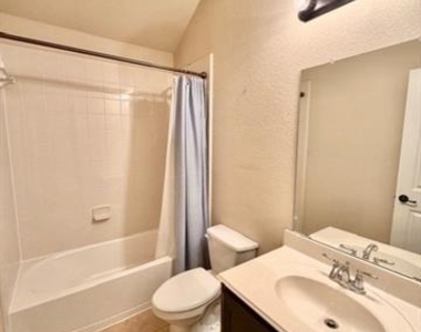 1106 Ellis Road - Photo Thumbnail 15