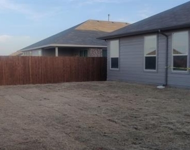 308 Youngblood Lane - Photo Thumbnail 15