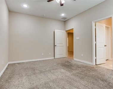 336 Austin Avenue - Photo Thumbnail 15