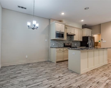 336 Austin Avenue - Photo Thumbnail 11