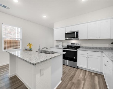 617 Delaware Avenue - Photo Thumbnail 8
