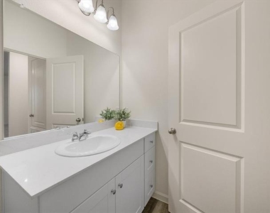 617 Delaware Avenue - Photo Thumbnail 12