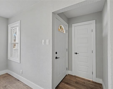 4220 Ramey Avenue - Photo Thumbnail 2