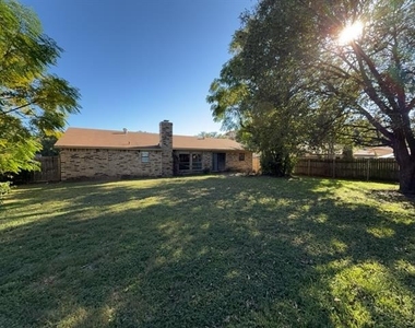 1613 Edge Hill Road - Photo Thumbnail 2