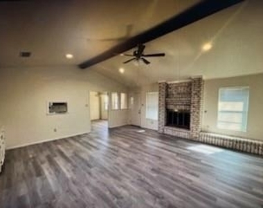 8001 Weehunt Court - Photo Thumbnail 4