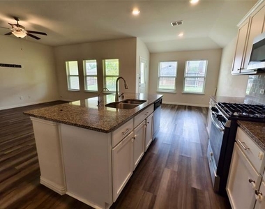 213 Cedar Canyon Drive - Photo Thumbnail 2