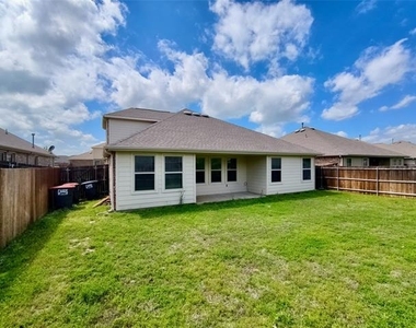 213 Cedar Canyon Drive - Photo Thumbnail 14