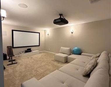1300 Starling Street - Photo Thumbnail 17