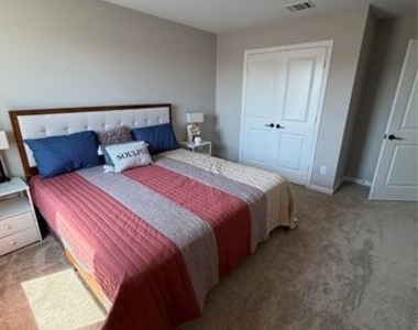 1300 Starling Street - Photo Thumbnail 20