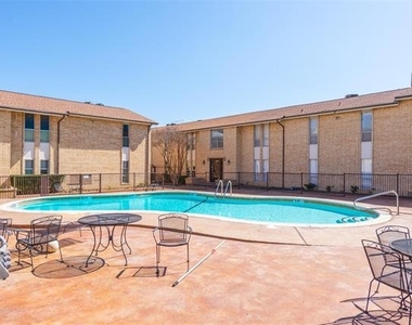5076 Matilda Street - Photo Thumbnail 25