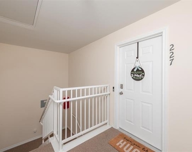 5076 Matilda Street - Photo Thumbnail 21