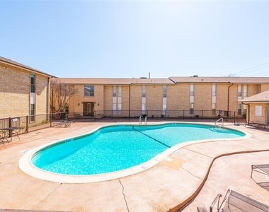 5076 Matilda Street - Photo Thumbnail 26
