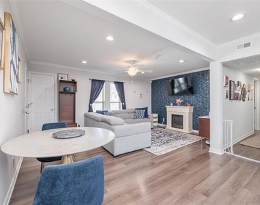 5076 Matilda Street - Photo Thumbnail 7