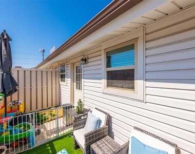 5076 Matilda Street - Photo Thumbnail 18