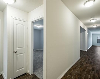 913 Rosewood Street - Photo Thumbnail 1