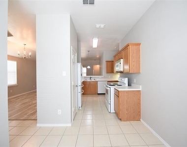 421 Stanley Falls Drive - Photo Thumbnail 5