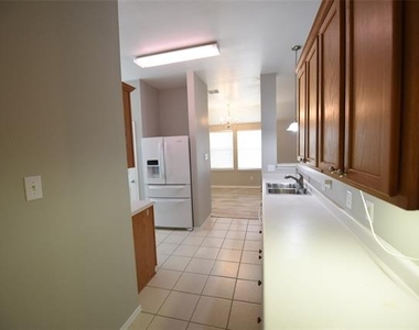 421 Stanley Falls Drive - Photo Thumbnail 9