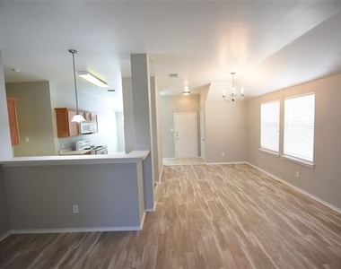 421 Stanley Falls Drive - Photo Thumbnail 4