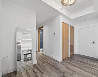 2301 Collins Avenue - Photo Thumbnail 15