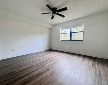 17350 Nw 68th Avenue - Photo Thumbnail 5