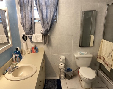 12920 Westview Drive - Photo Thumbnail 10