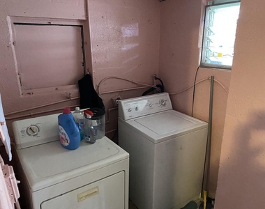12920 Westview Drive - Photo Thumbnail 17