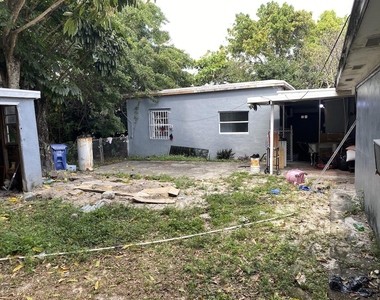 12920 Westview Drive - Photo Thumbnail 15