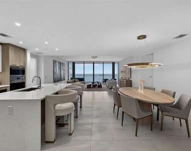 153 N Seabreeze Boulevard - Photo Thumbnail 5