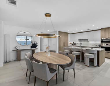 153 N Seabreeze Boulevard - Photo Thumbnail 8