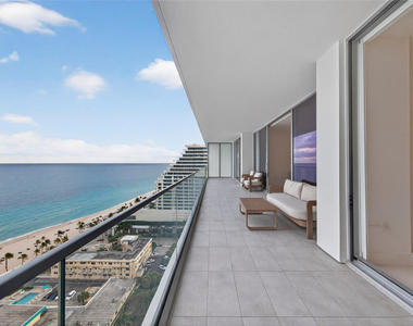 153 N Seabreeze Boulevard - Photo Thumbnail 3