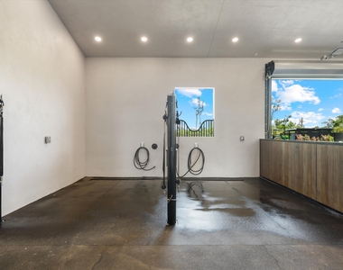 16175 Deer Path Lane - Photo Thumbnail 20