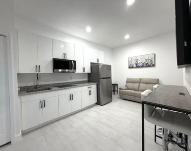 3418 Sw Englewood Street - Photo Thumbnail 12